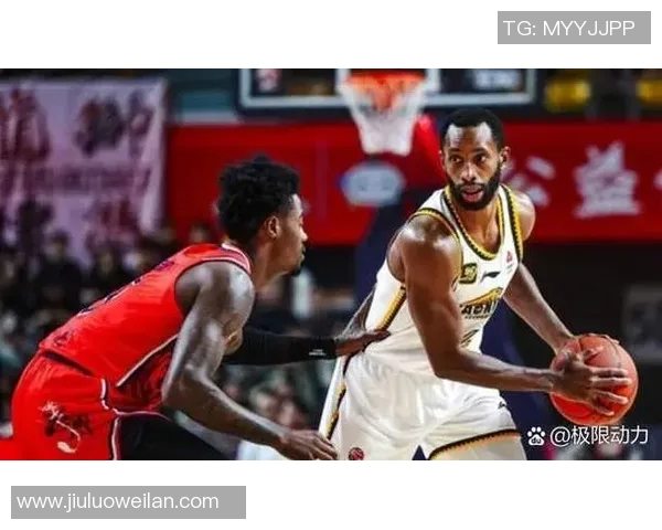 2016年CBA精彩对决上海队与辽宁队的巅峰对抗赛回顾