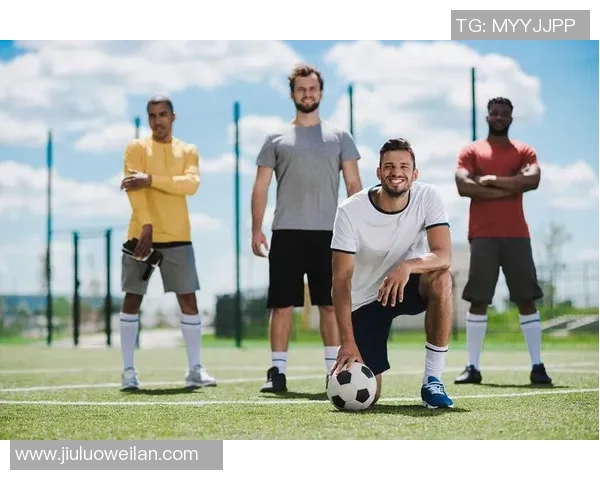 奥伦堡与莫火车的较量揭示了足球战术与团队合作的重要性 奥伦堡与莫火车的较量揭示了足球战术与团队合作的重要性